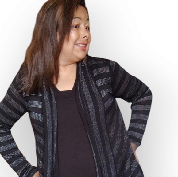 🎊3 FOR $10  GEORGE WOMENS SMALL BLACK AND GREY CARDIGAN - Picture 4 of 4